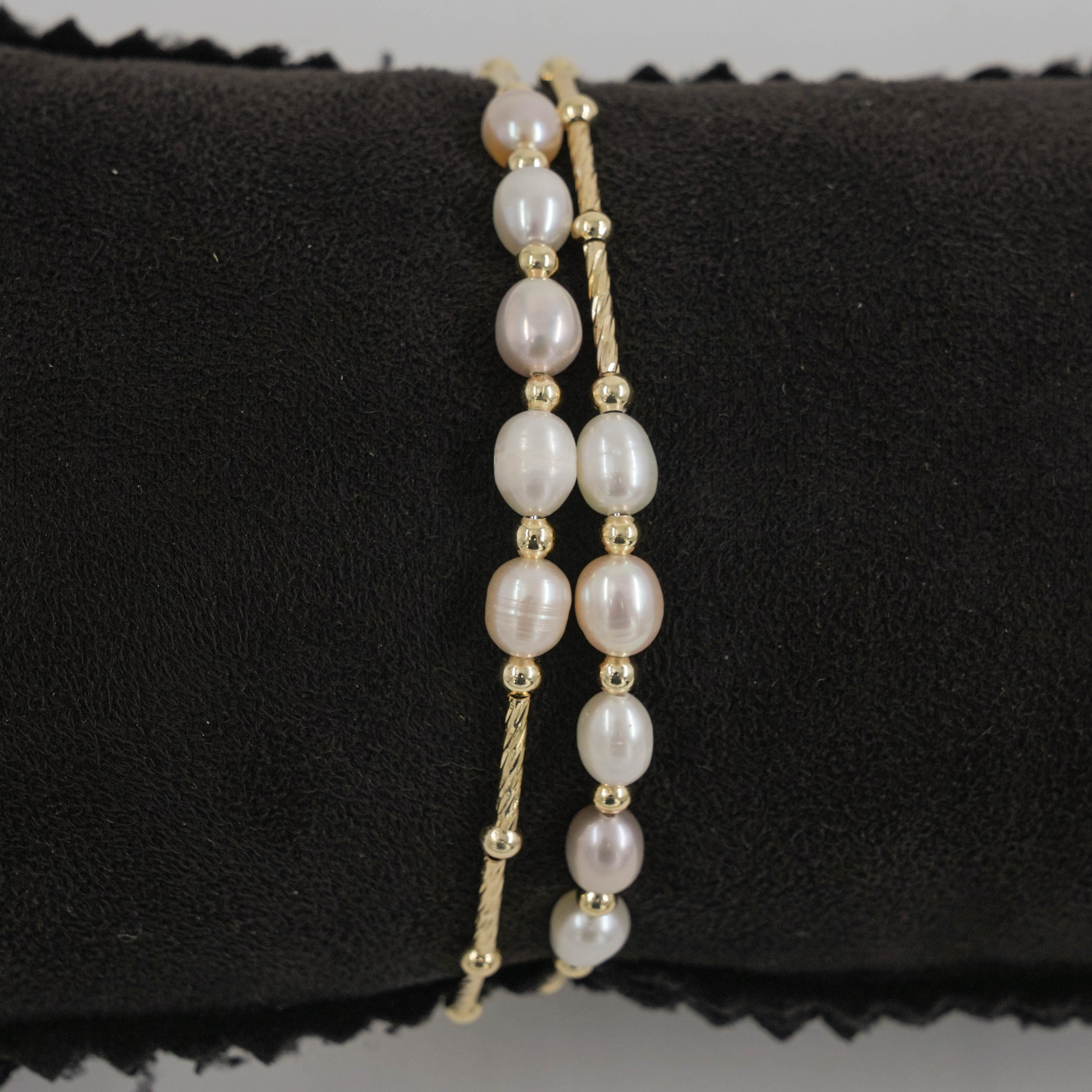 The Pearl Atelier by Kabra Pearls - Gold Polished 2 Layered Pearl Bracelet Shaded